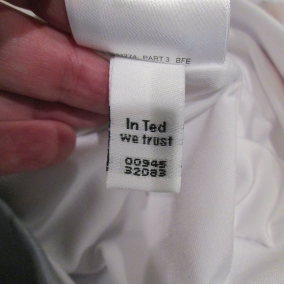 *SOLD* Ted Baker London Floral Print Off Shoulder - Picture 7 of 8